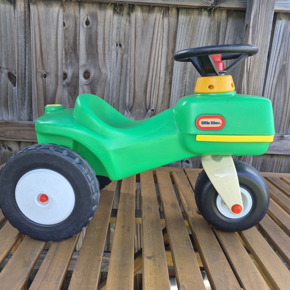 Vintage Little Tikes Child Size Green Ride On Tractor + Yellow Trailer RARE - Picture 4 of 15